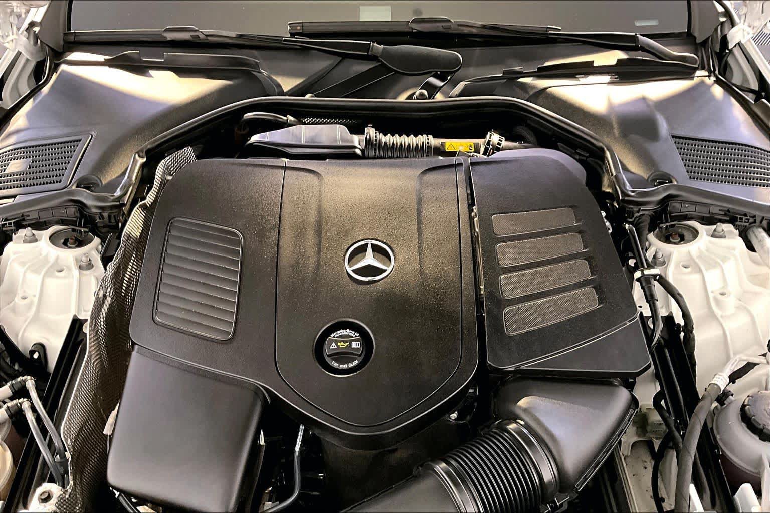 Used 2022 Mercedes-Benz C 300 4MATIC Sedan image 30