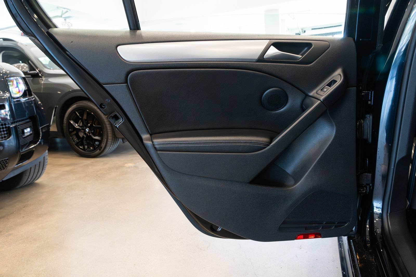 Used 2013 Volkswagen Golf R 4-Door AWD/4WD image 20