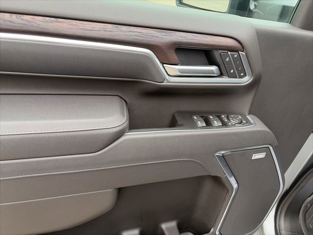 New 2026 GMC Sierra 2500 SLT w/ SLT Premium Package image 17