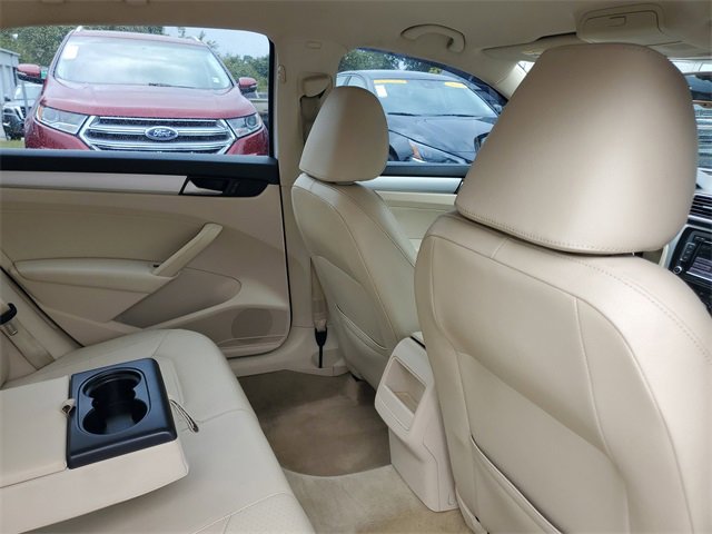 Used 2012 Volkswagen Passat 2.5 SE image 26