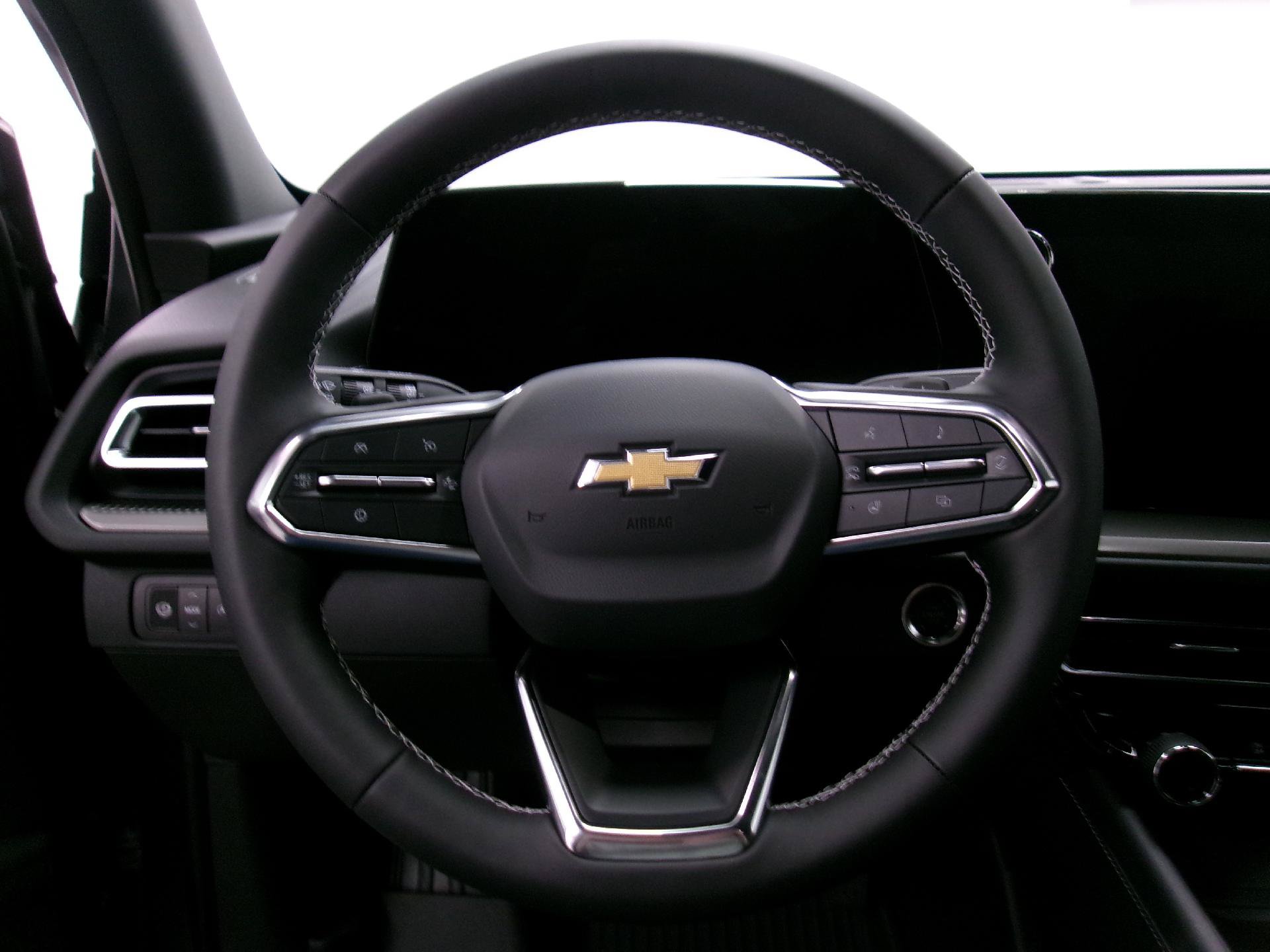 New 2027 Chevrolet Traverse LT w/ Driver Confidence Package FWD image 12