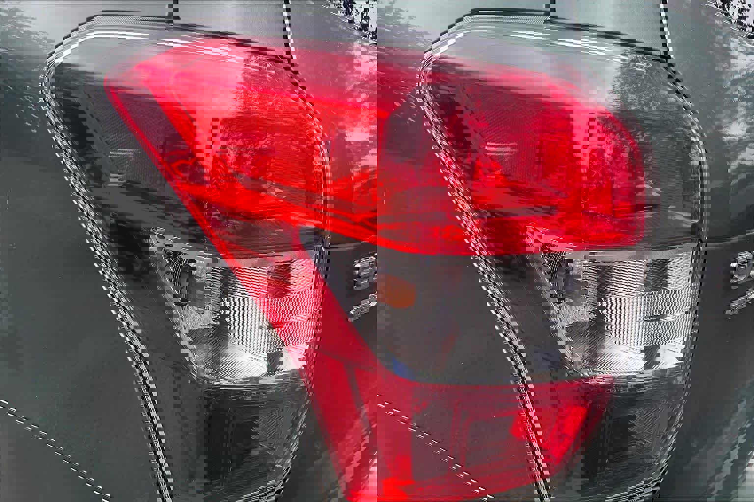 Used 2015 Subaru Forester 2.5i w/ Alloy Wheel Package image 29