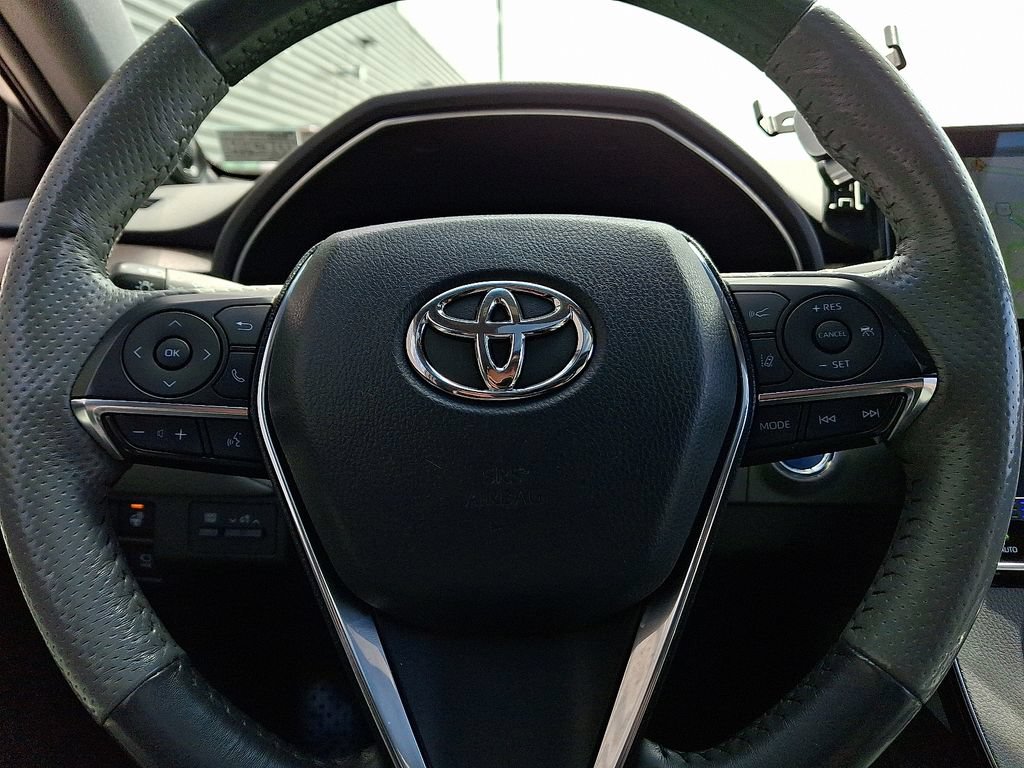 Used 2022 Toyota Avalon Limited w/ Advanced Safety Package FWD image 18