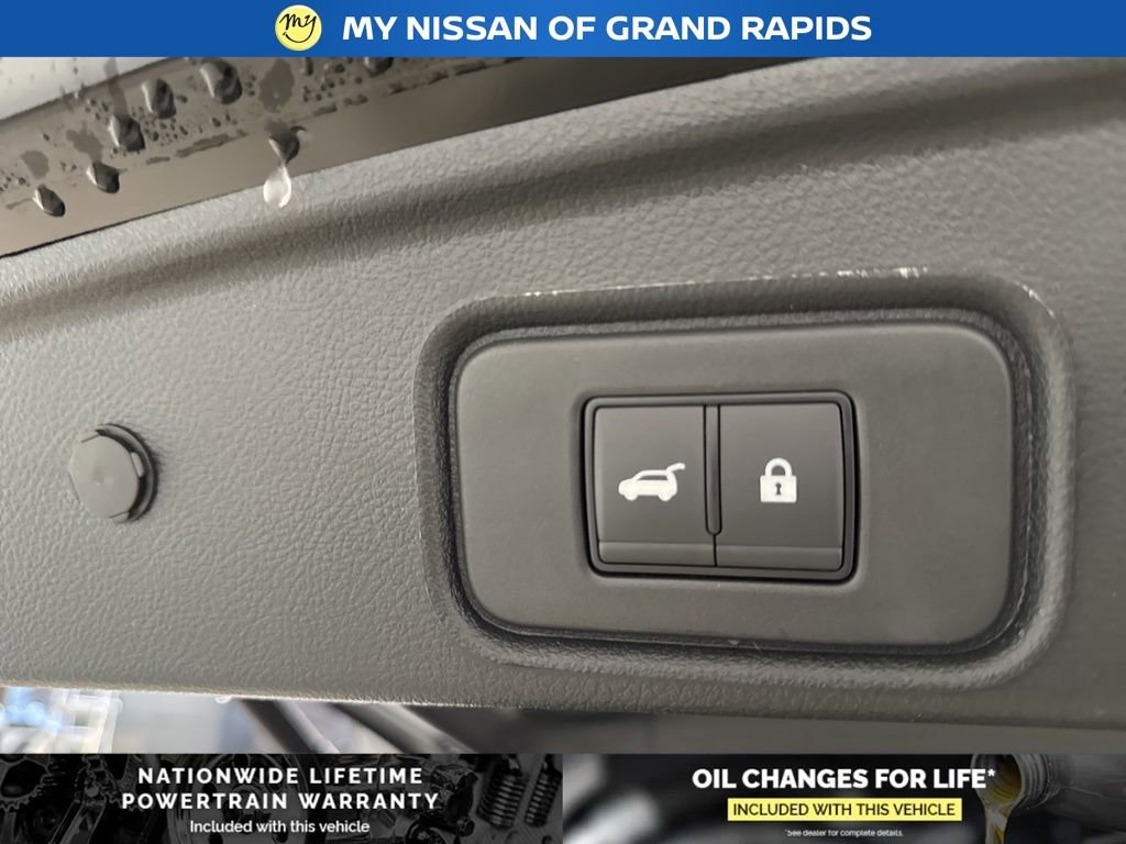 New 2026 Nissan Pathfinder SL image 22