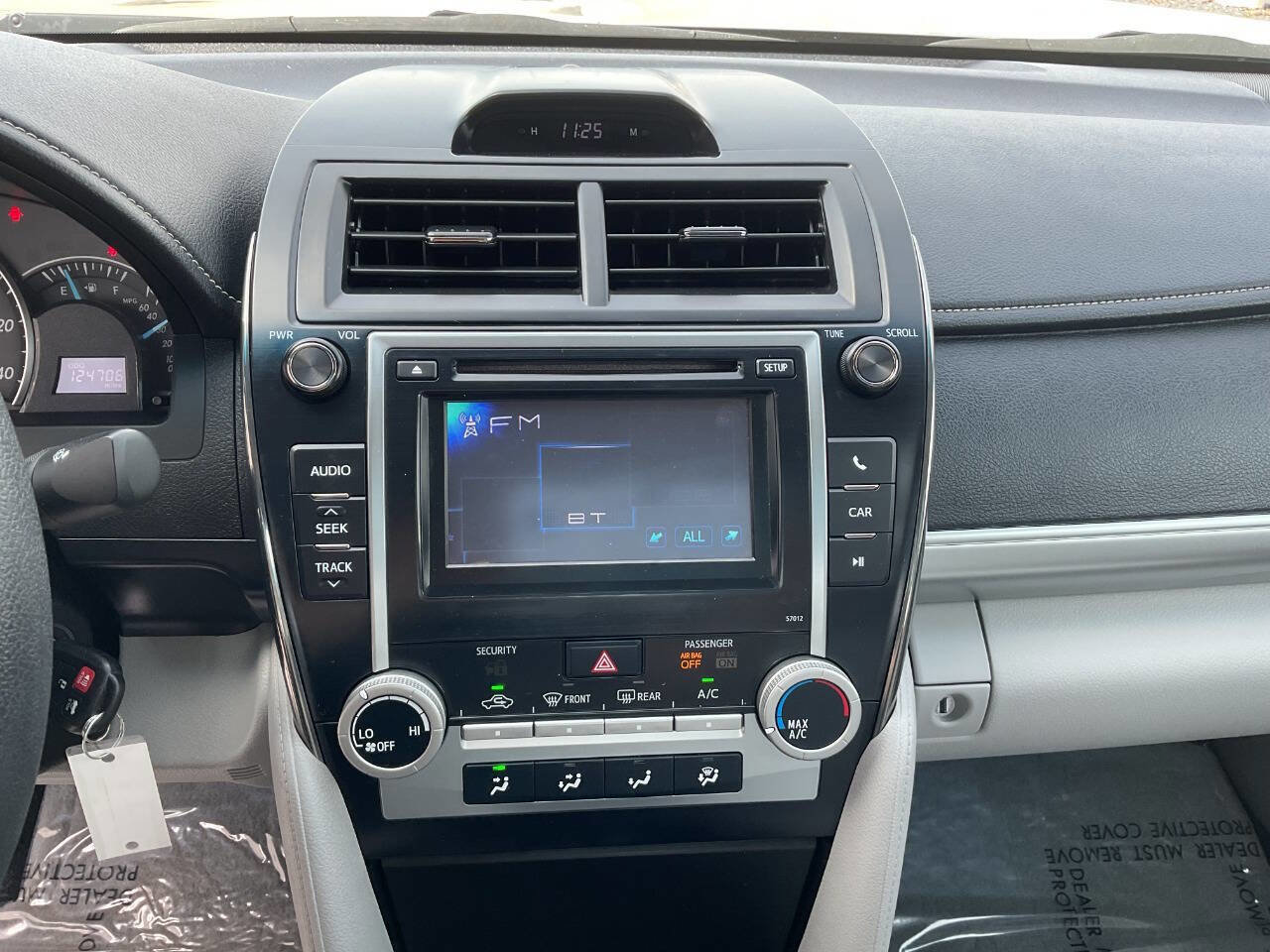 Used 2012 Toyota Camry LE FWD image 20