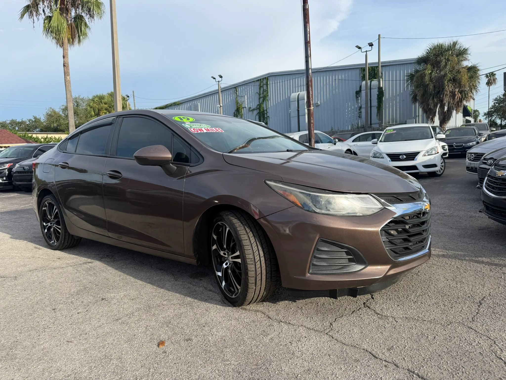 Used 2019 Chevrolet Cruze LS FWD image 2