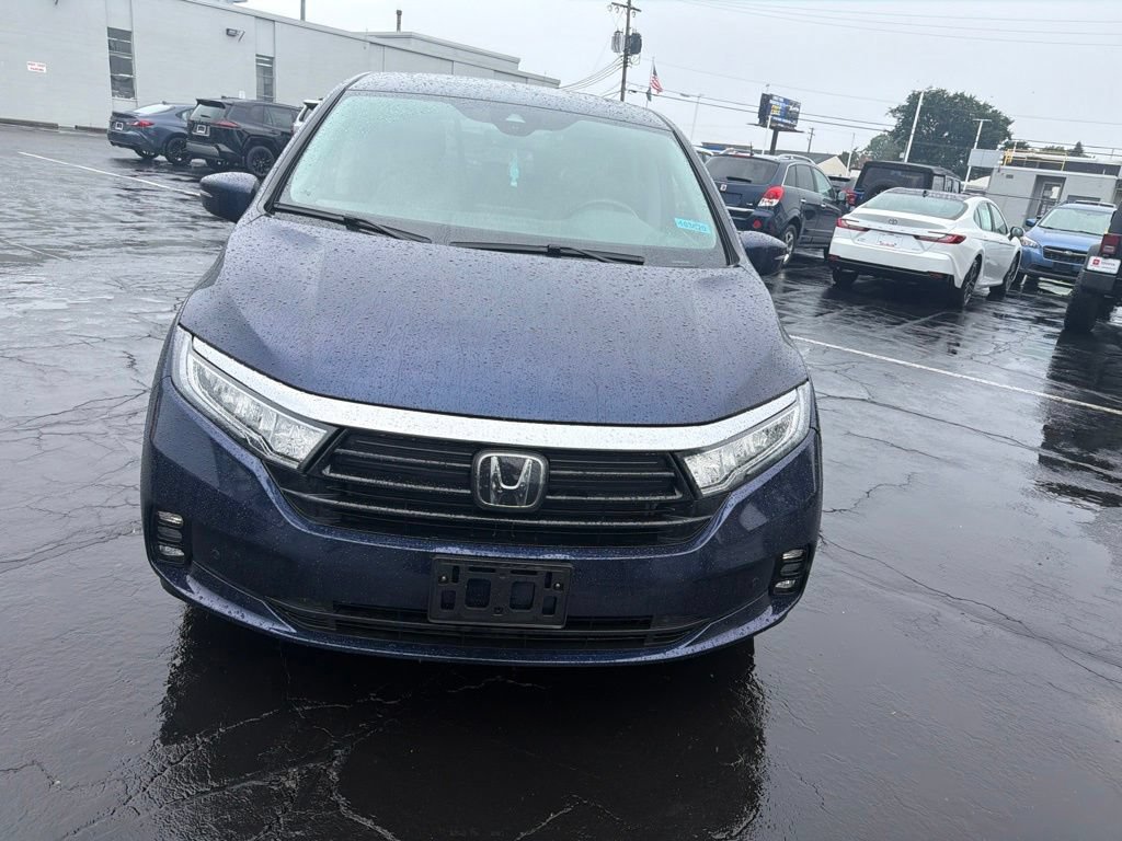 Used 2023 Honda Odyssey Elite image 3