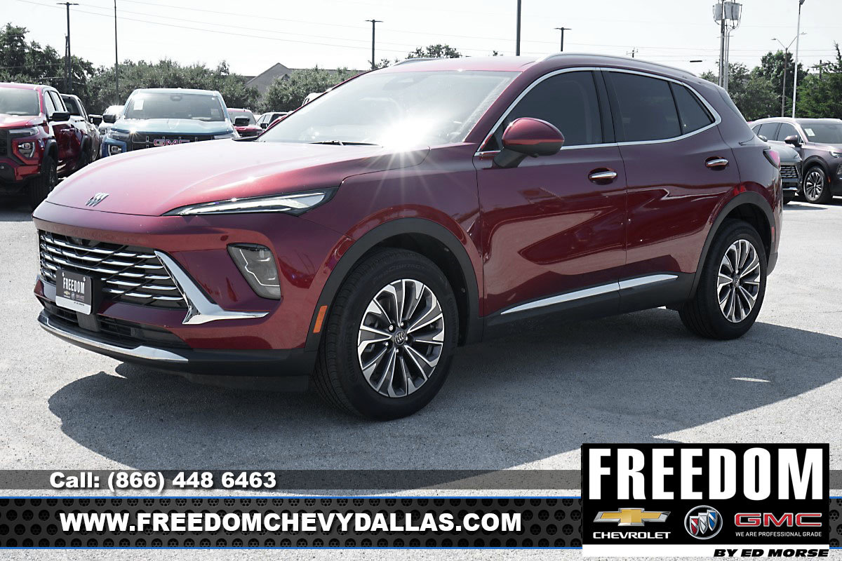 Used 2024 Buick Envision Preferred image 3