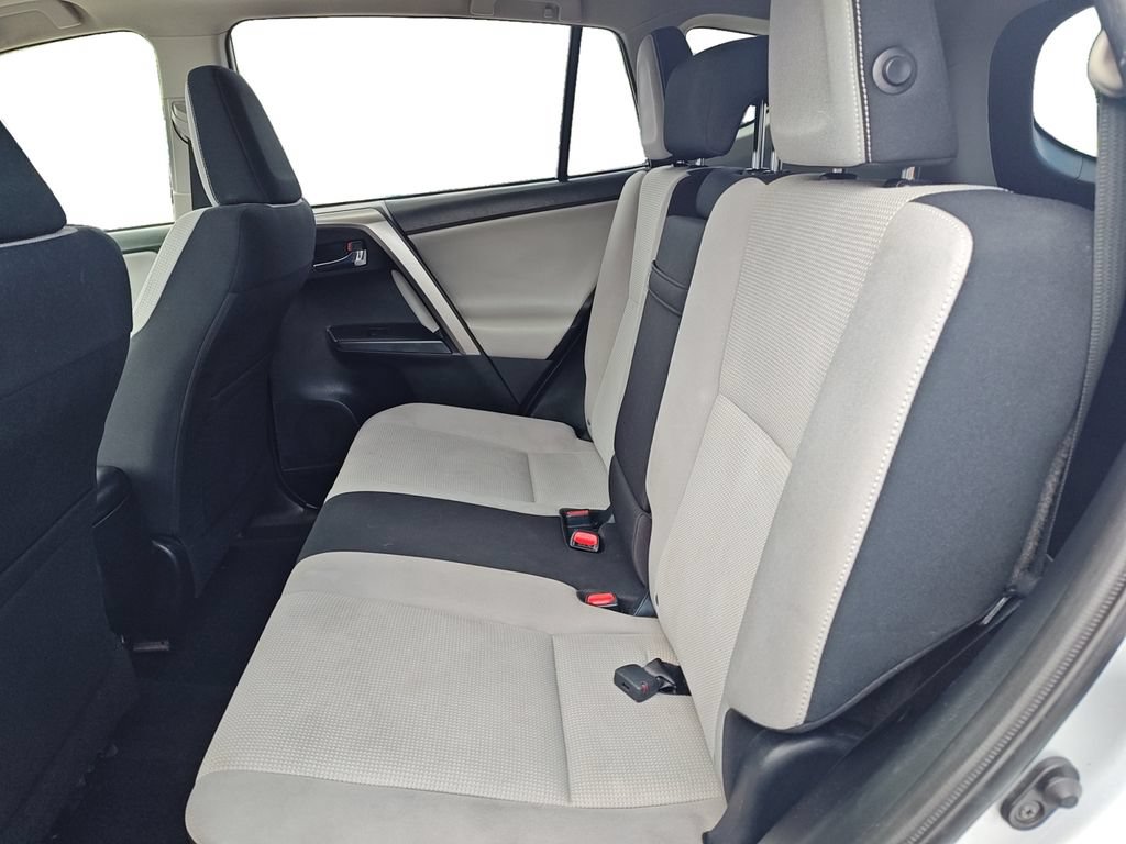 Used 2016 Toyota RAV4 XLE AWD/4WD image 13