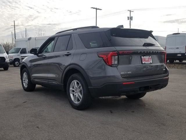 New 2026 Ford Explorer Active image 5