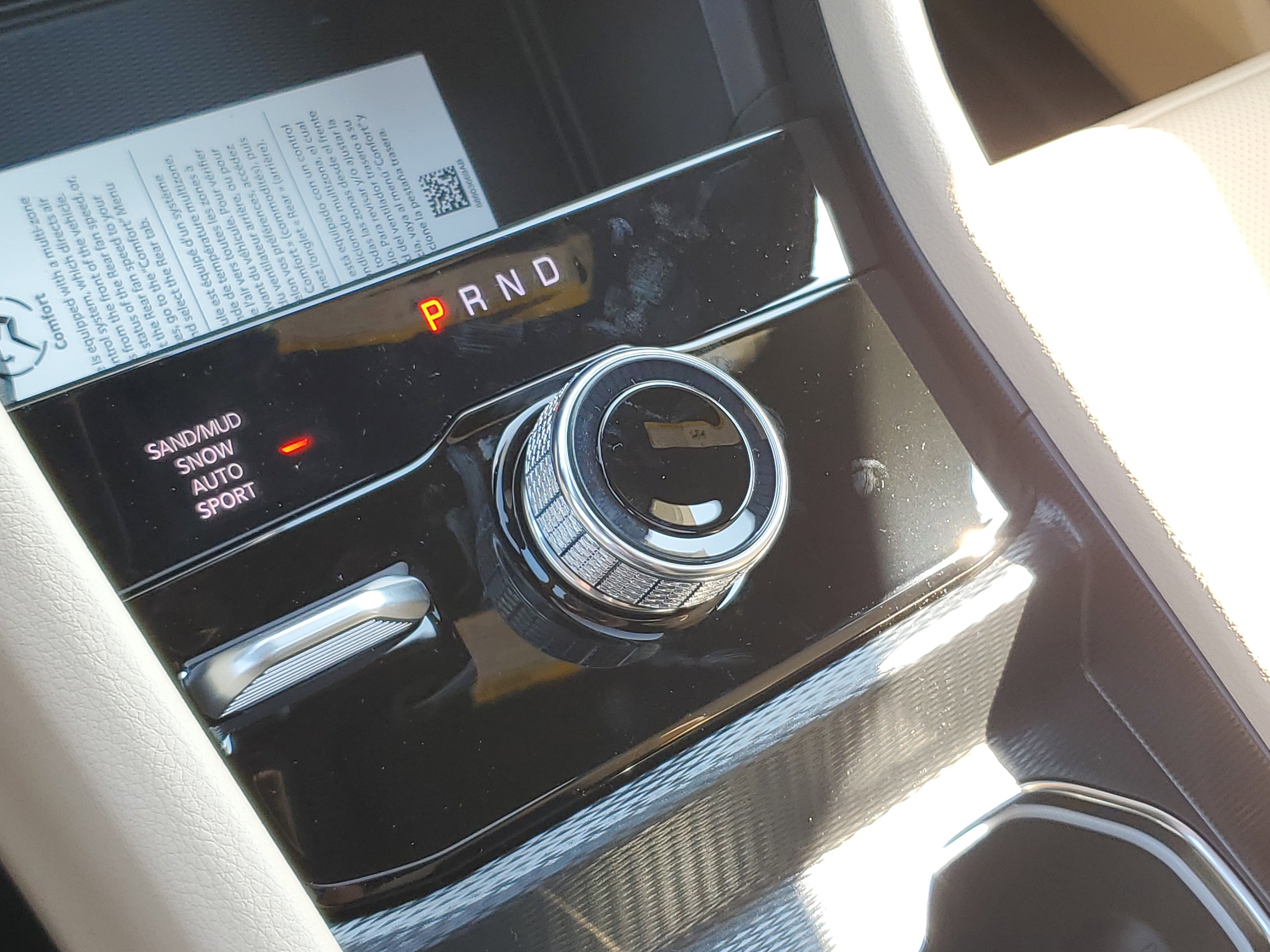 New 2025 Jeep Grand Cherokee L Limited w/ Luxury Tech Group II image 18