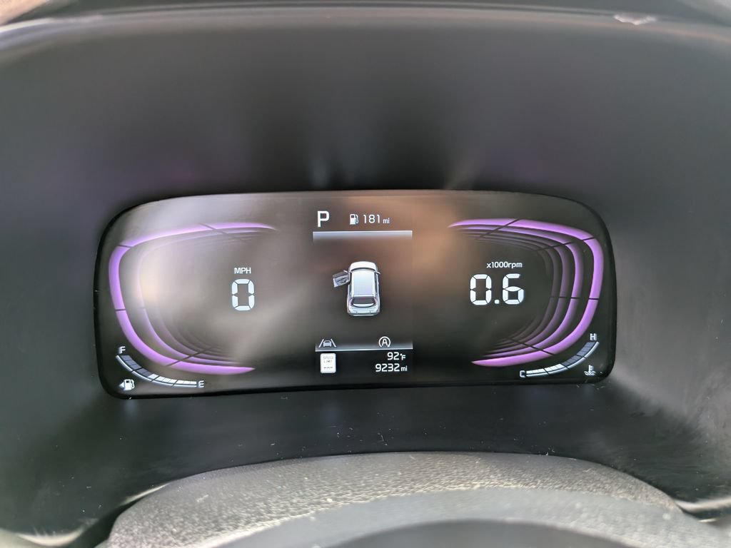 Certified 2025 Kia Soul LX w/ LX Technology Package FWD image 33
