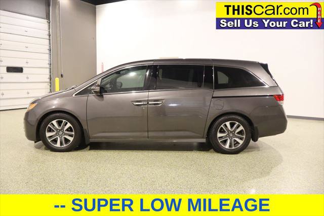 Used 2015 Honda Odyssey Touring Elite image 4