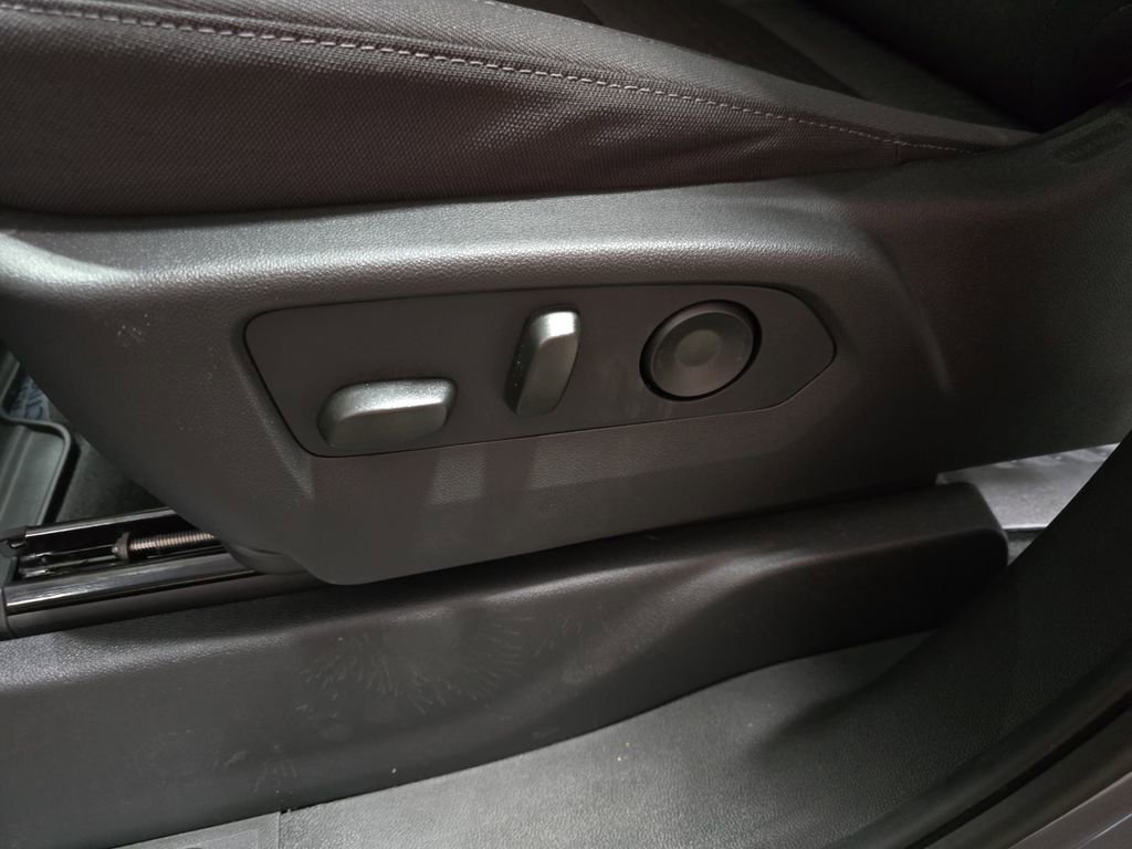 New 2026 GMC Sierra 1500 Elevation image 30