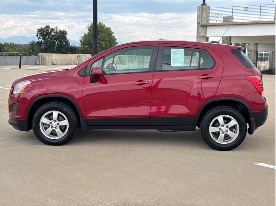 Used 2015 Chevrolet Trax LS w/ LPO, Protection Package AWD/4WD image 4