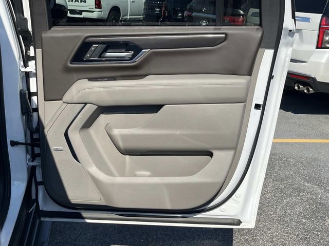 Used 2025 GMC Yukon XL Elevation w/ Elevation Premium Package image 22