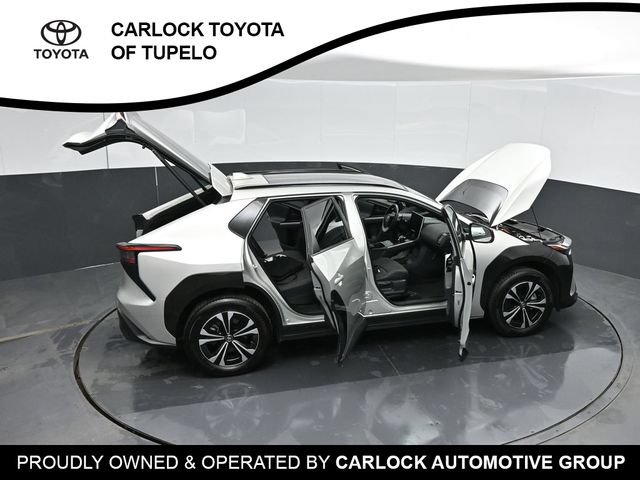 Used 2025 Toyota bZ4X FWD image 60
