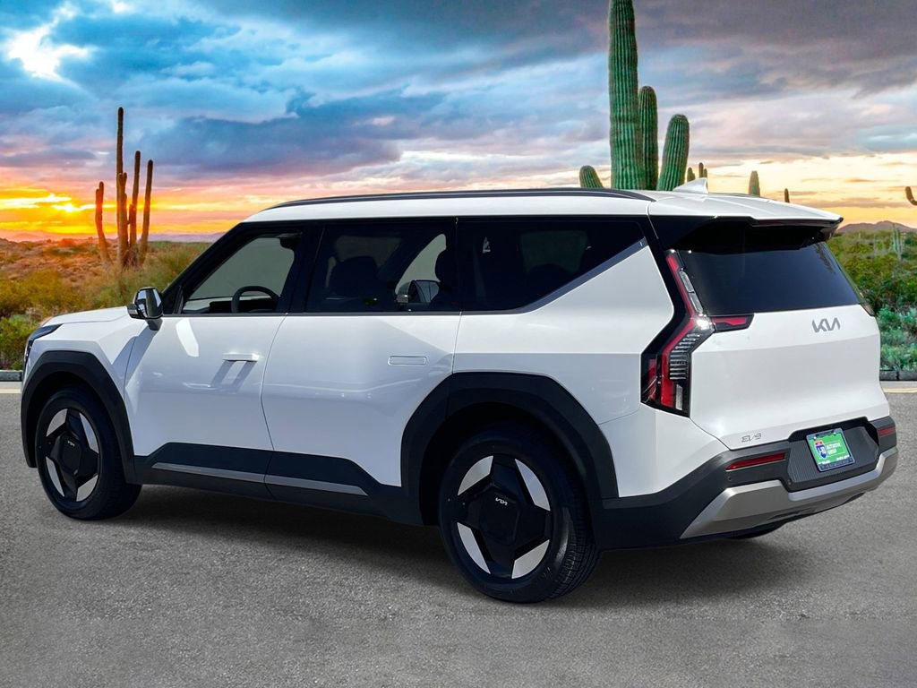 Used 2024 Kia EV9 Wind image 5