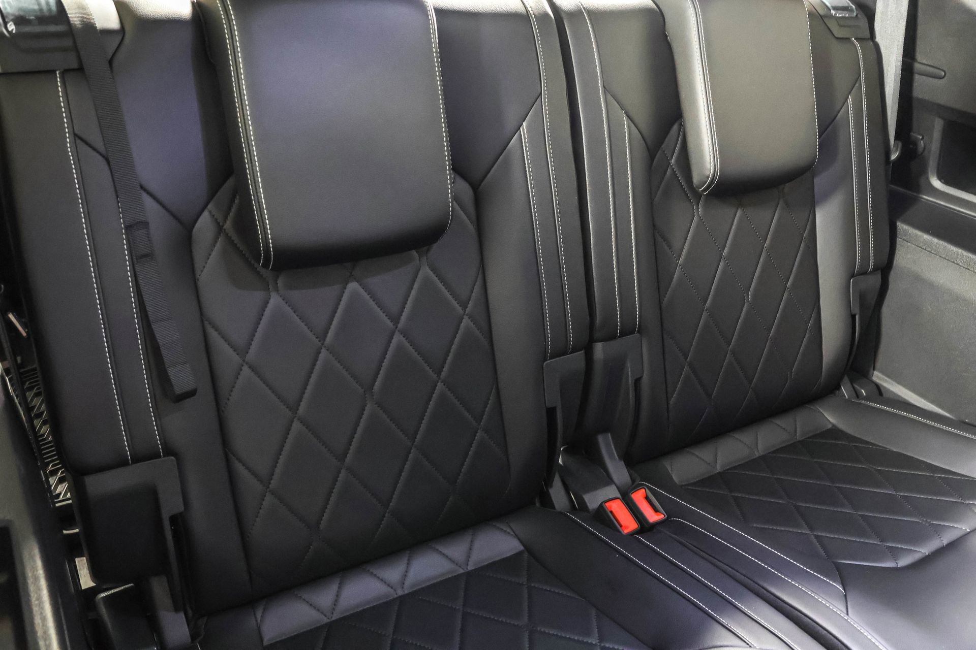 Used 2024 Volkswagen Atlas SEL Premium R-Line image 46