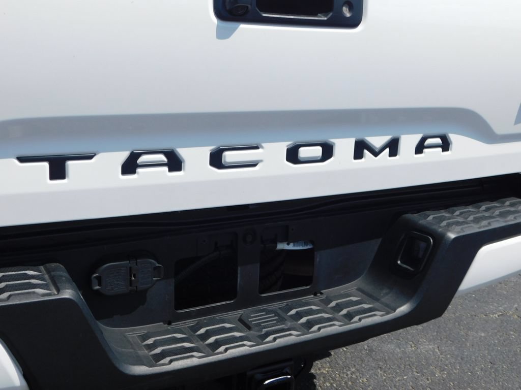 Used 2023 Toyota Tacoma TRD Sport AWD/4WD image 39