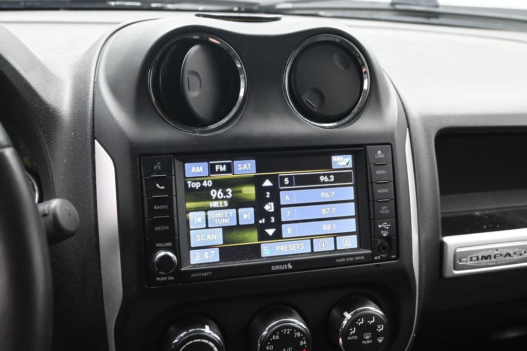 Used 2015 Jeep Compass Limited AWD/4WD image 11