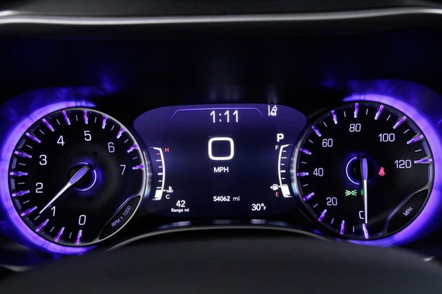 Used 2024 Chrysler Pacifica Touring-L image 29