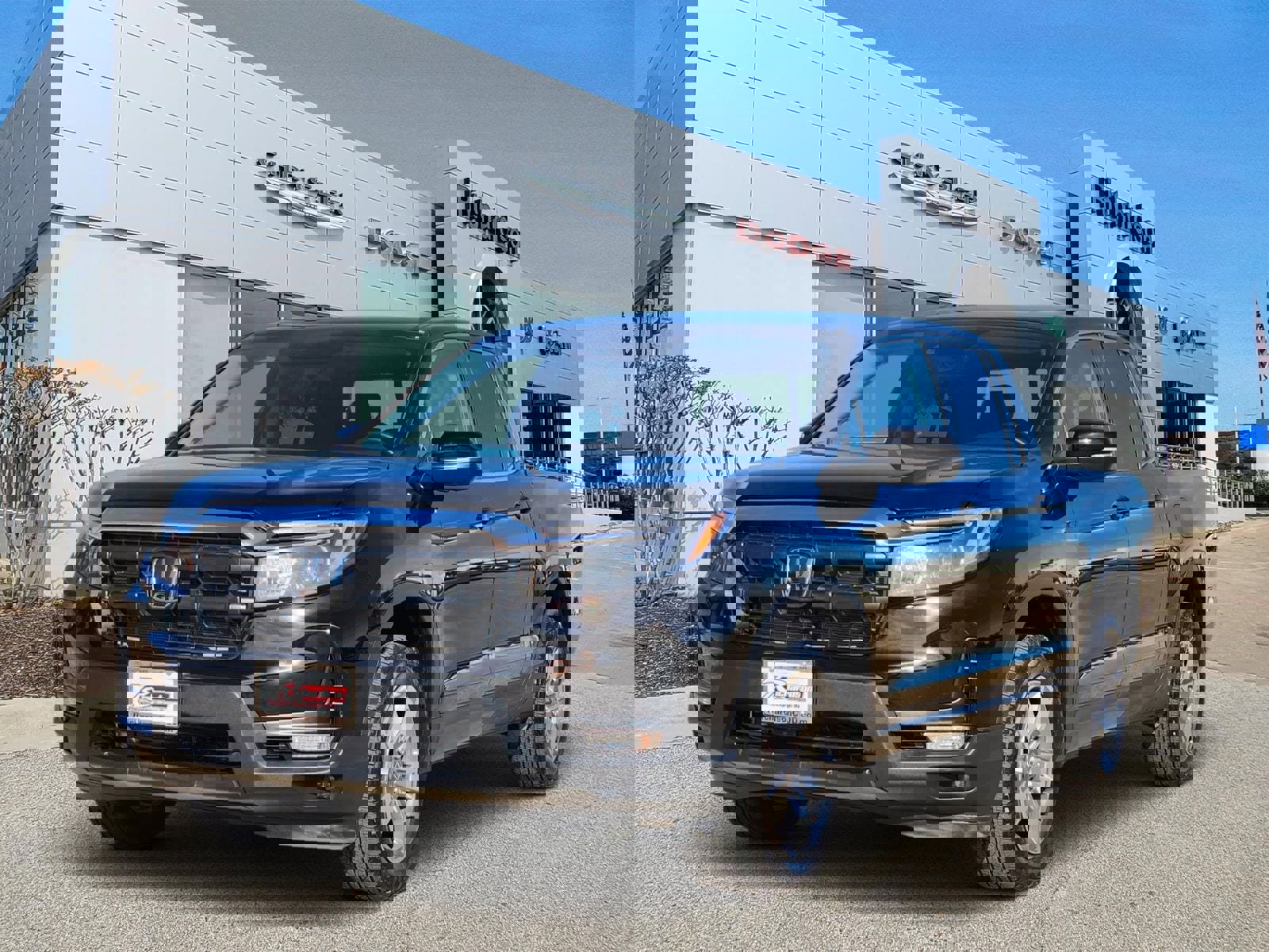 Used 2025 Honda Ridgeline RTL image 2