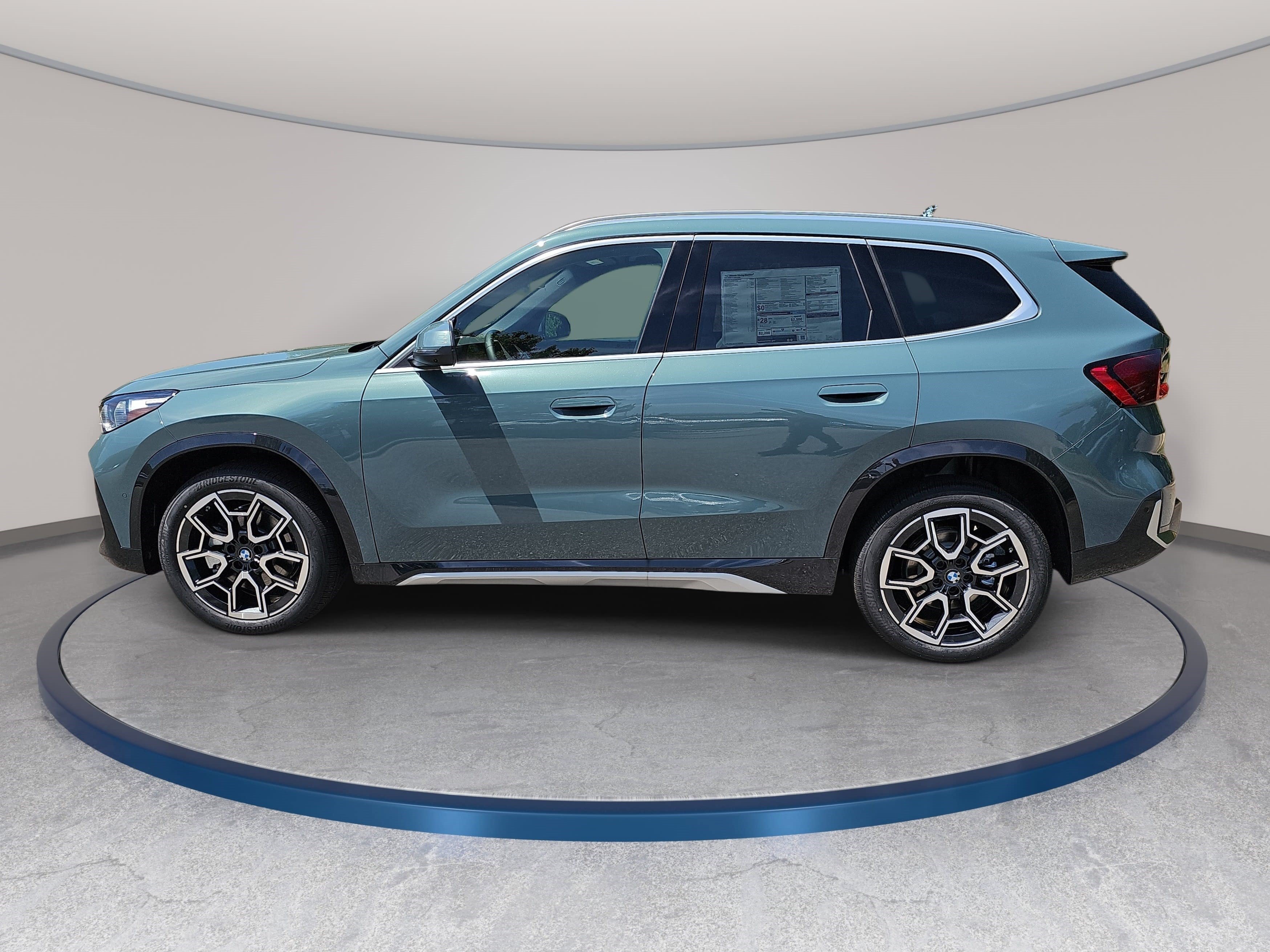 New 2026 BMW X1 xDrive28i w/ Technology Package AWD/4WD image 8