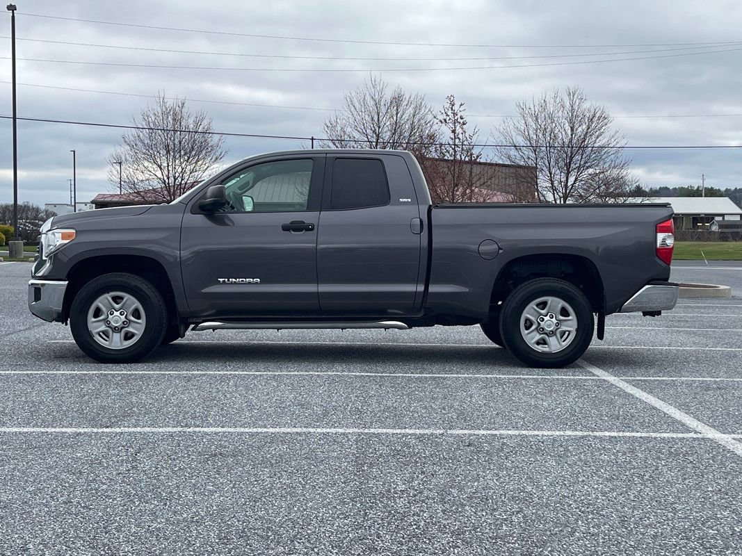 Used 2015 Toyota Tundra SR5 image 5