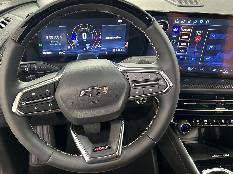 New 2027 Chevrolet Traverse Z71 w/ Enhanced Driving Package AWD/4WD image 10