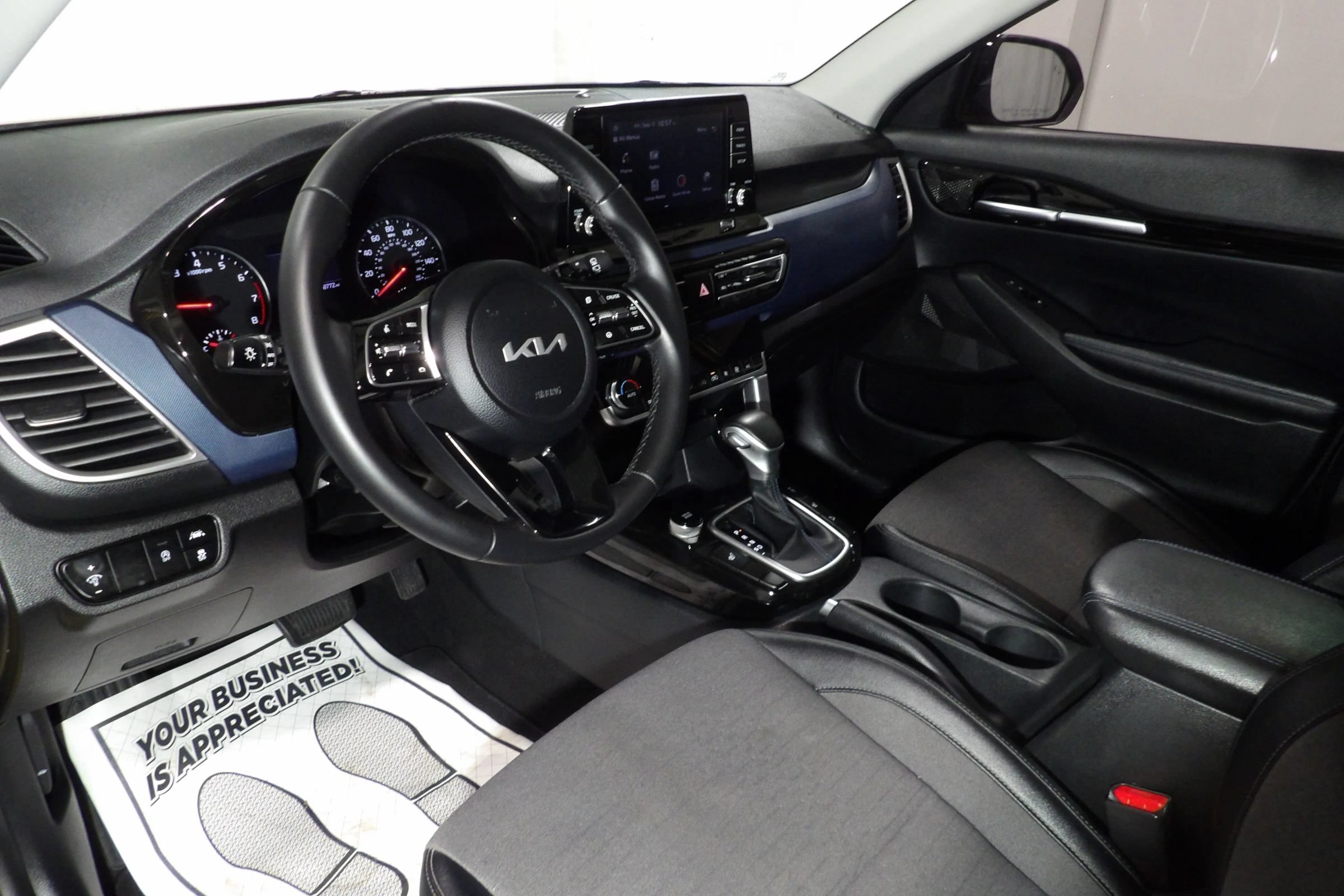 Used 2023 Kia Seltos S AWD/4WD image 13