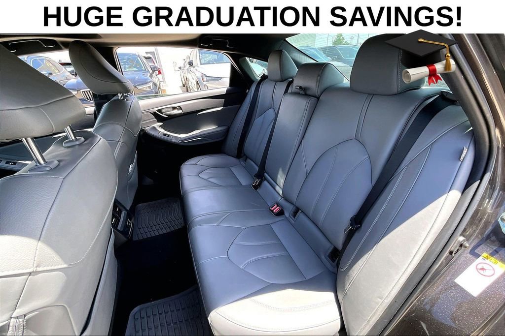 Used 2019 Toyota Avalon XLE w/ Moonroof Package FWD image 32