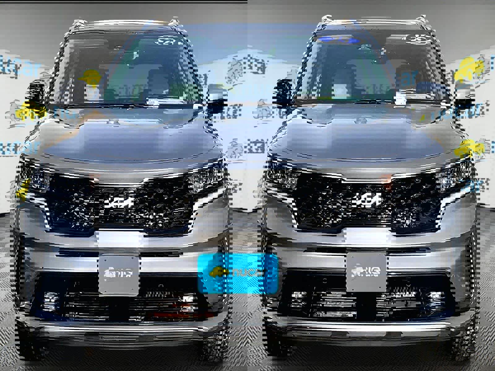 Used 2023 Kia Sorento EX w/ Panoramic Sunroof Package image 2