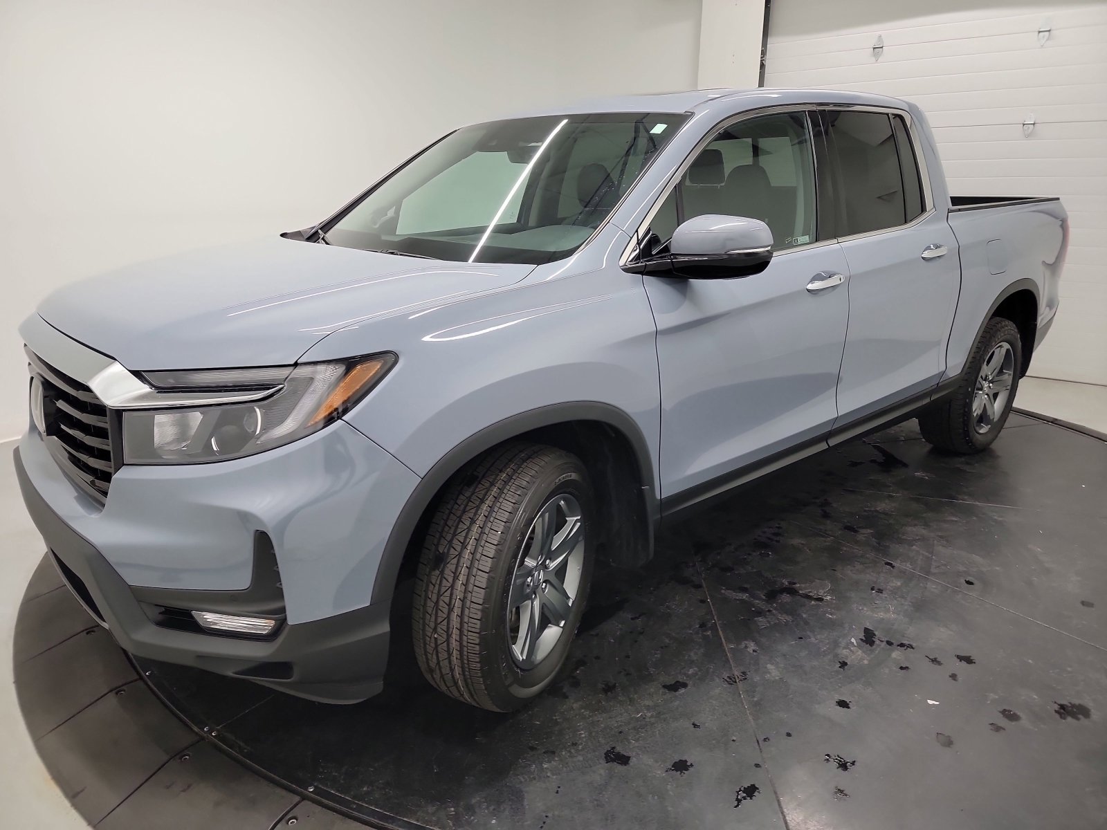 Certified 2023 Honda Ridgeline RTL-E video 2