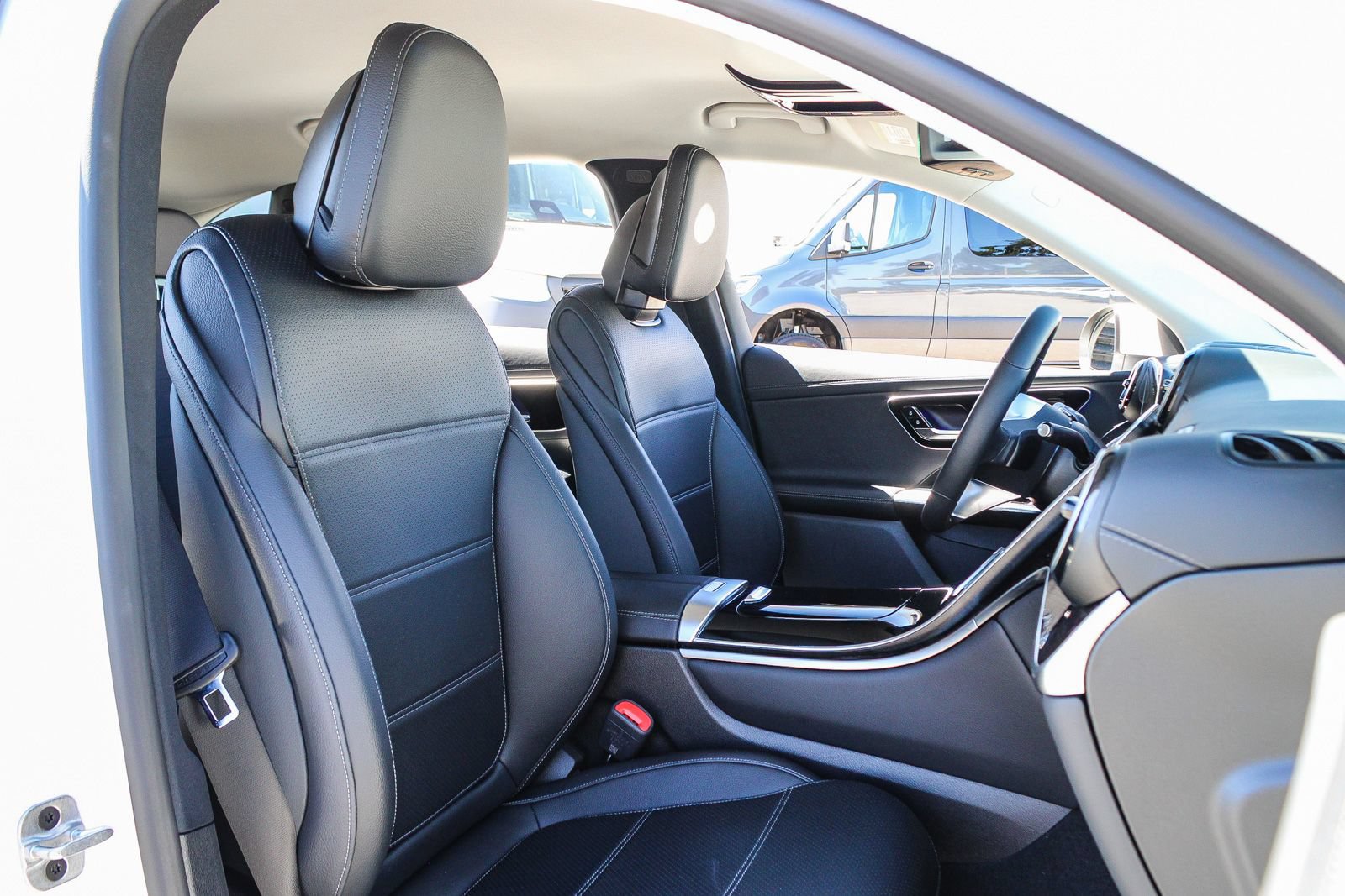 Certified 2024 Mercedes-Benz GLC 300 4MATIC image 18