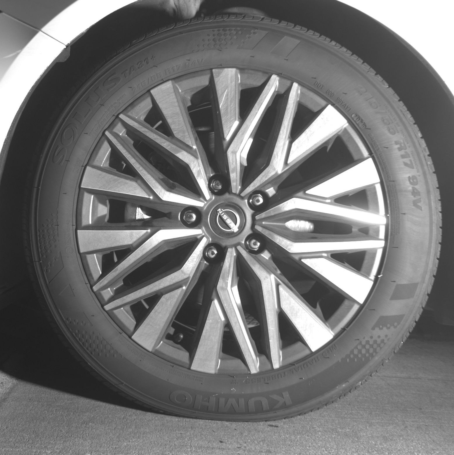 Used 2025 Nissan Altima 2.5 SV FWD image 12