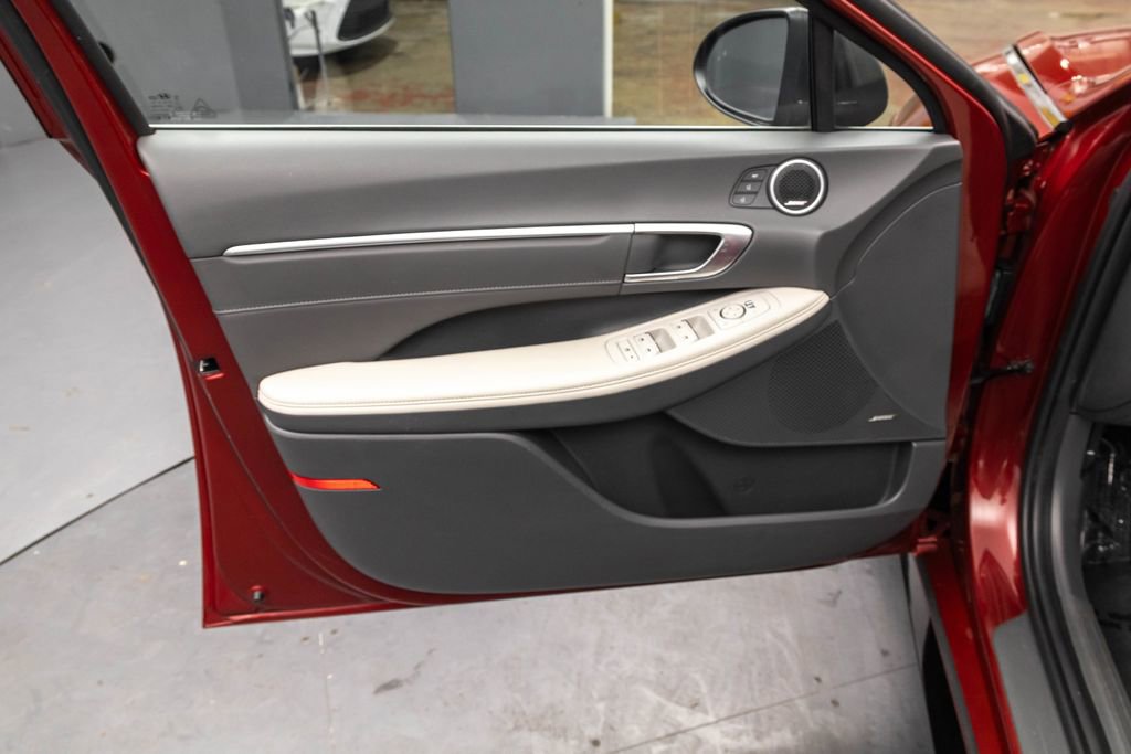 Used 2023 Hyundai Sonata Limited w/ Cargo Package image 24