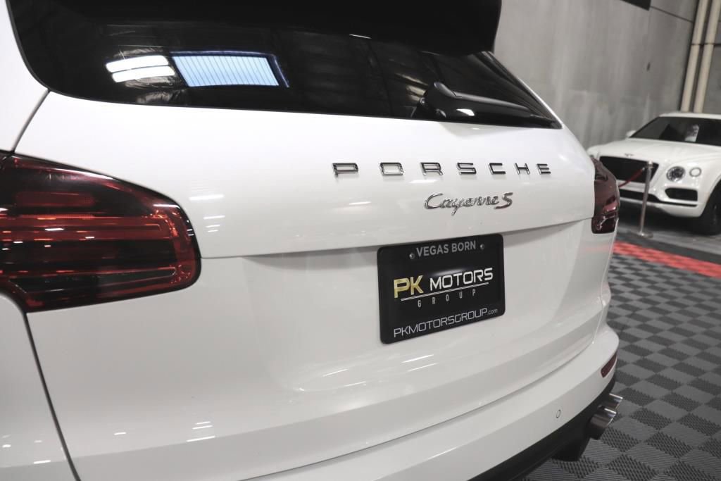 Used 2018 Porsche Cayenne S image 6