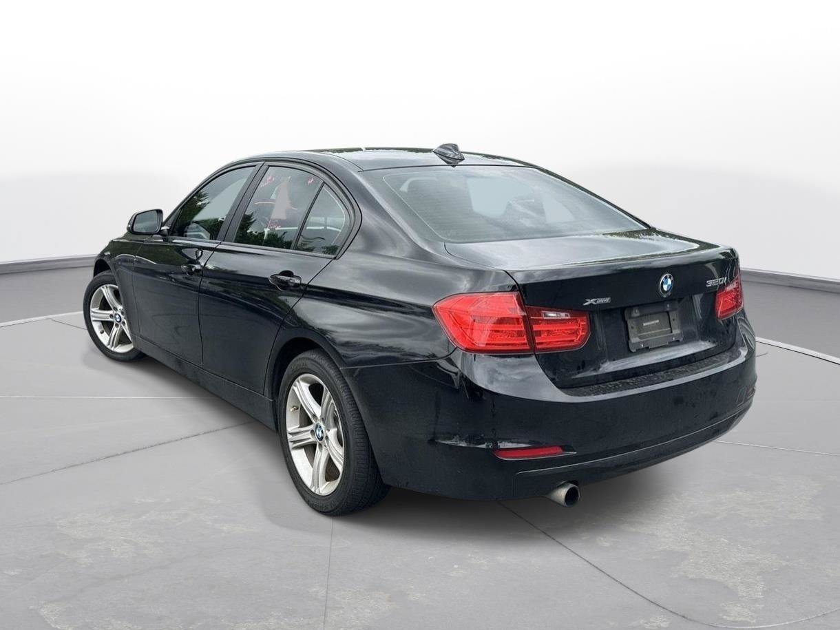 Used 2015 BMW 320i xDrive Sedan AWD/4WD image 8