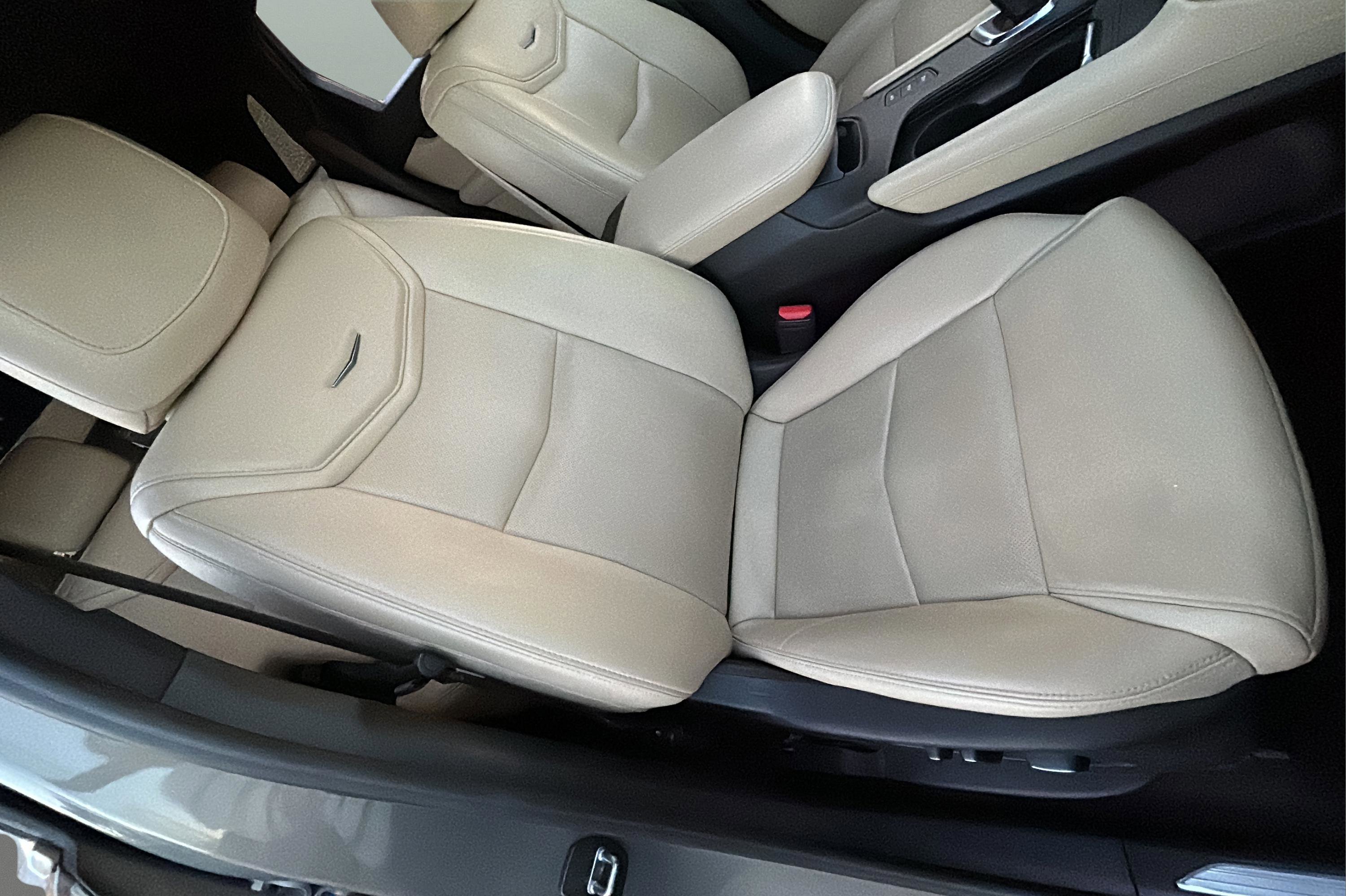 Used 2018 Cadillac XT5 Luxury w/ Driver Awareness Package image 20