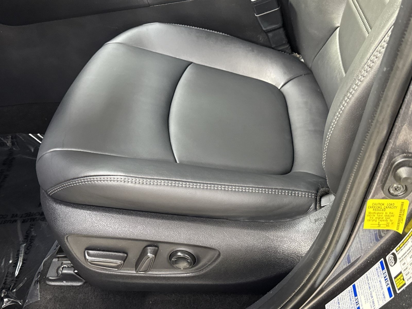 Used 2021 Toyota RAV4 XLE Premium AWD/4WD image 26