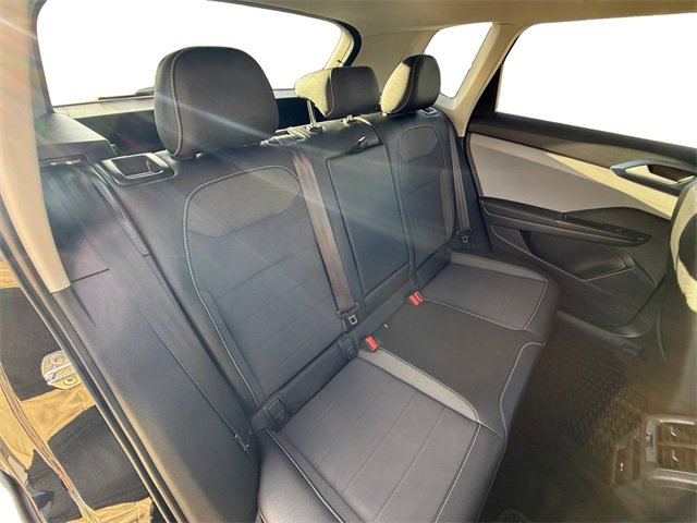 Certified 2024 Volkswagen Taos SE w/ Panoramic Sunroof Package image 18