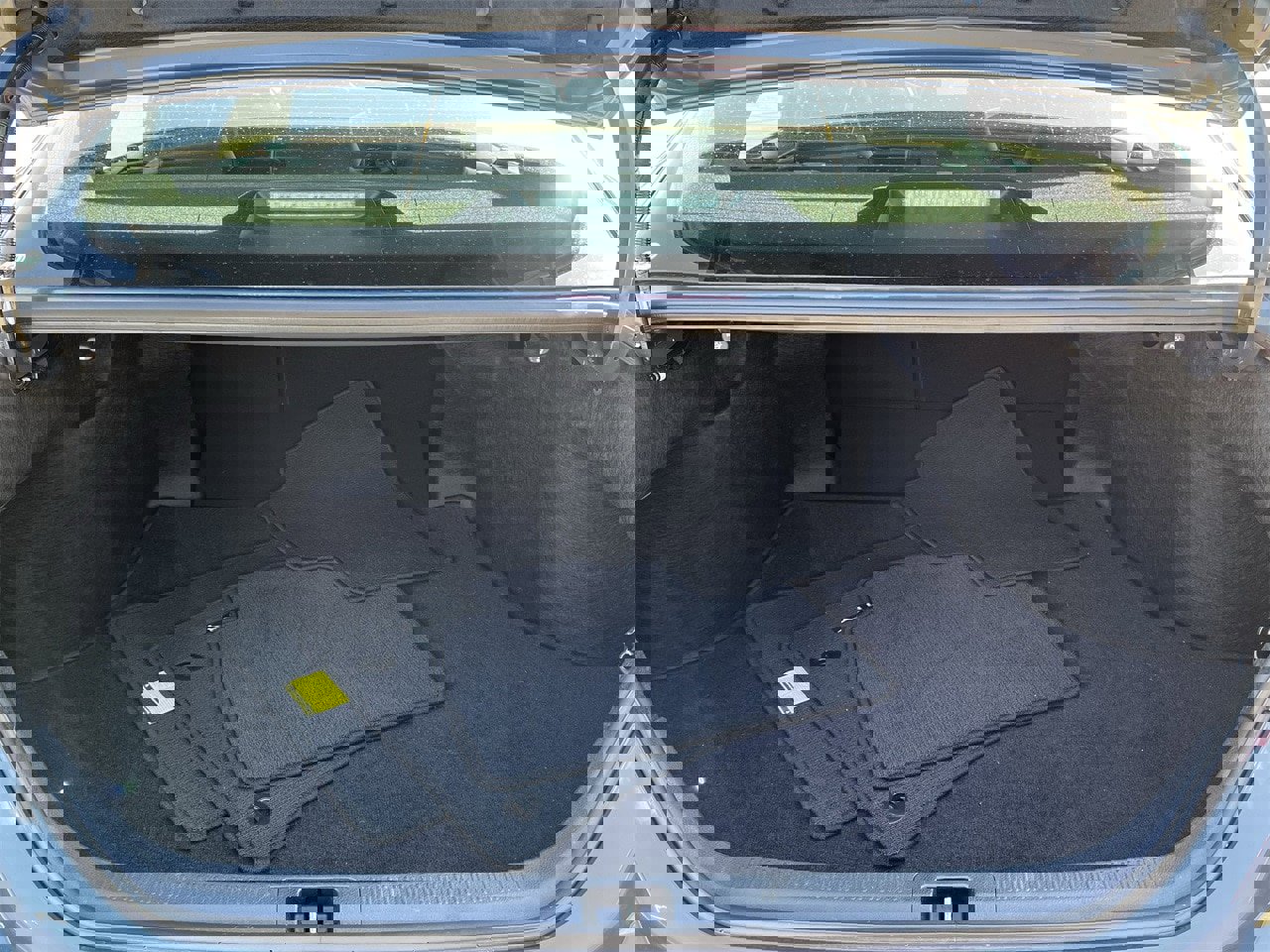 Used 2025 Toyota Camry SE image 27