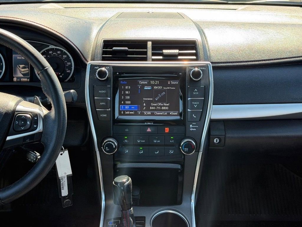 Used 2017 Toyota Camry SE FWD image 14