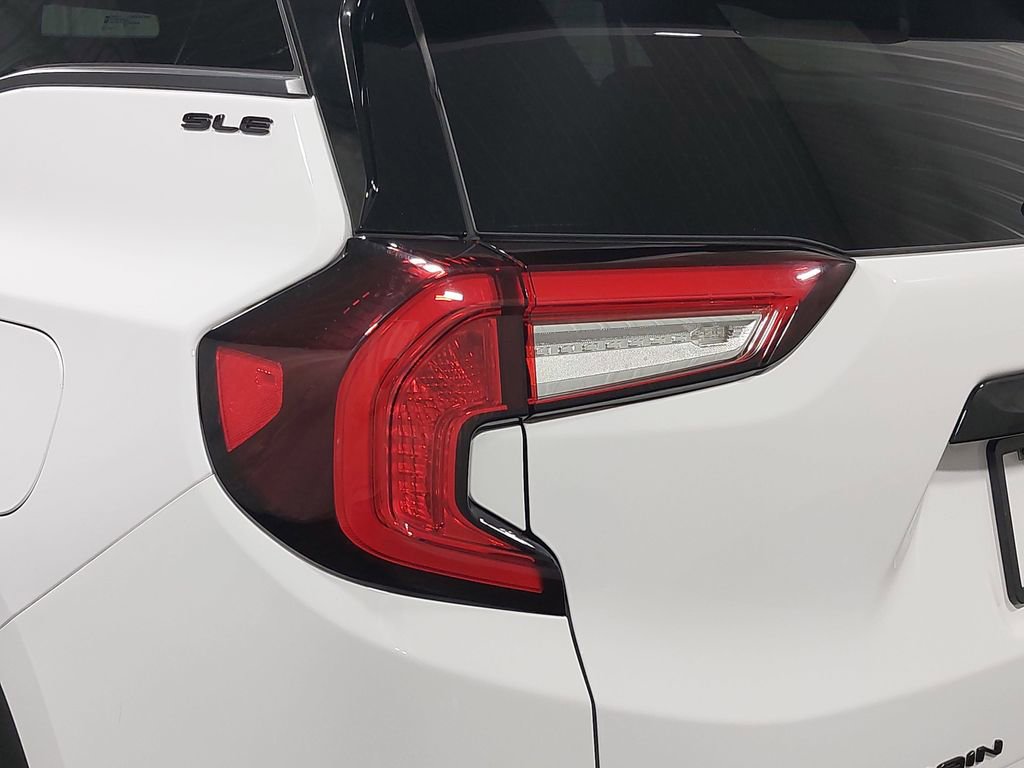 Used 2023 GMC Terrain SLE w/ Driver Convenience Package image 65