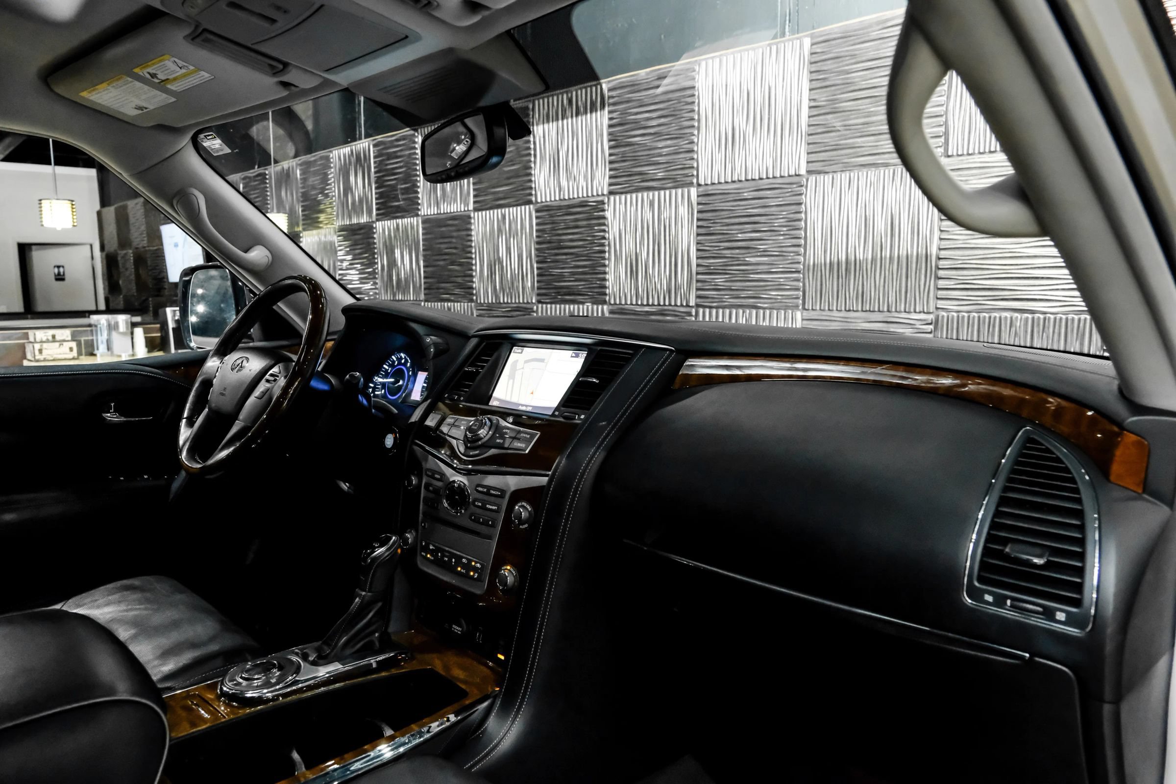Used 2019 INFINITI QX80 Luxe RWD image 11