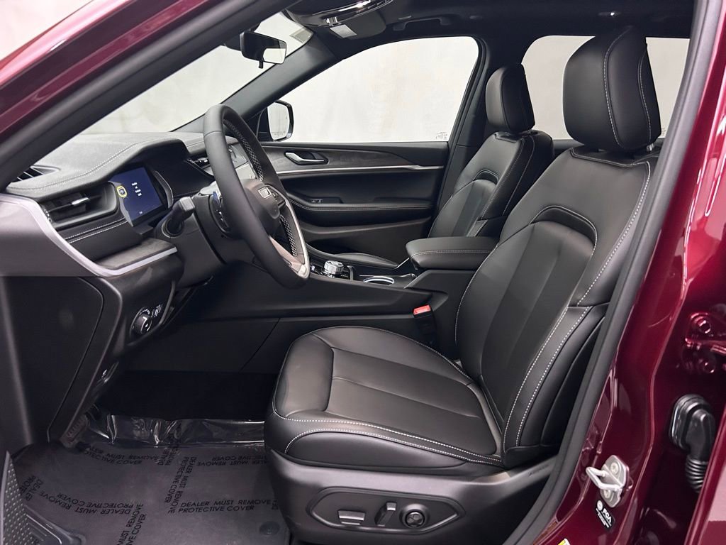 New 2026 Jeep Grand Cherokee L Limited AWD/4WD image 12