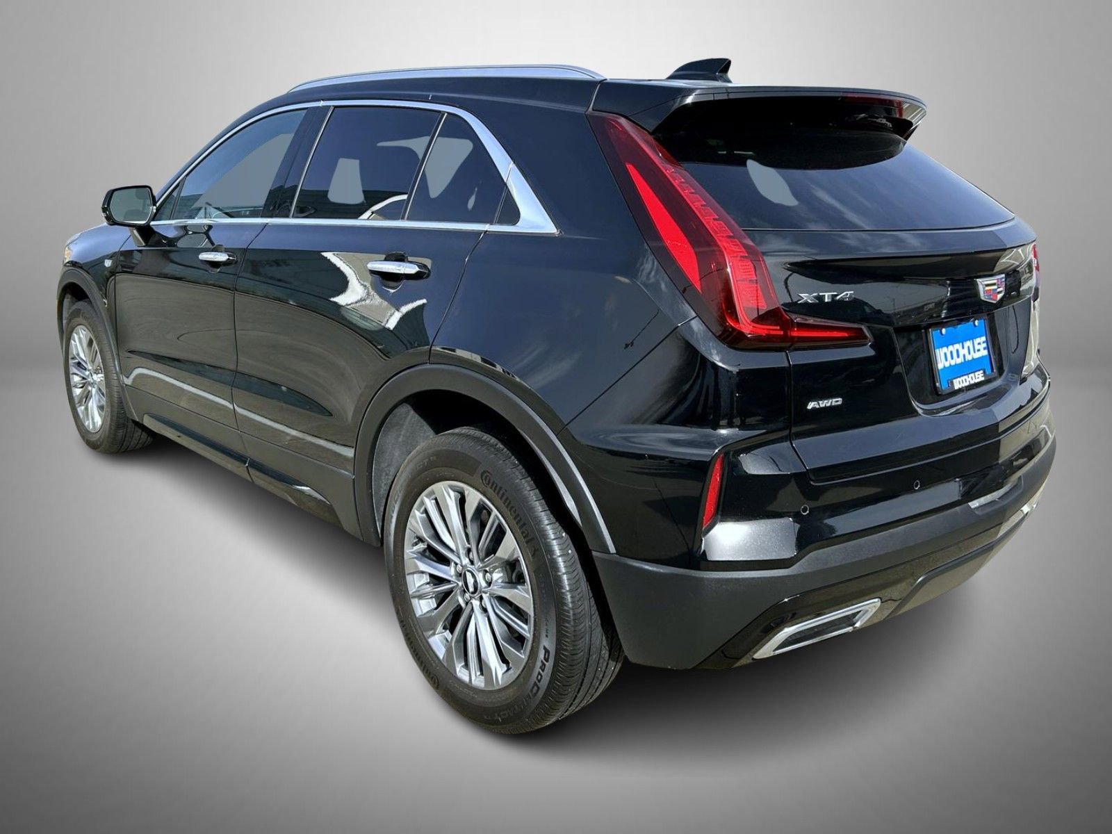 Used 2025 Cadillac XT4 Premium Luxury image 7