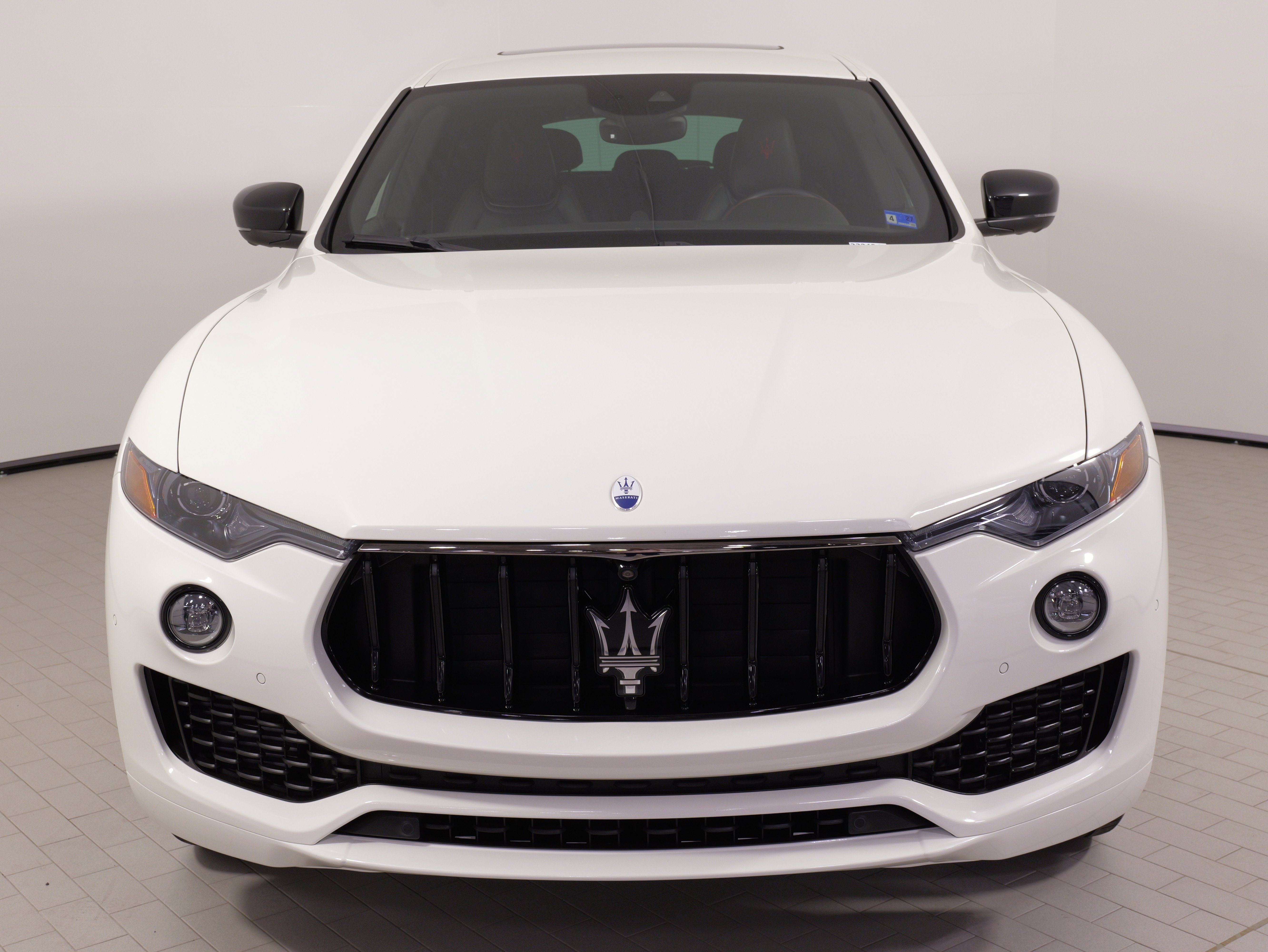 Used 2024 Maserati Levante GT Ultima image 5
