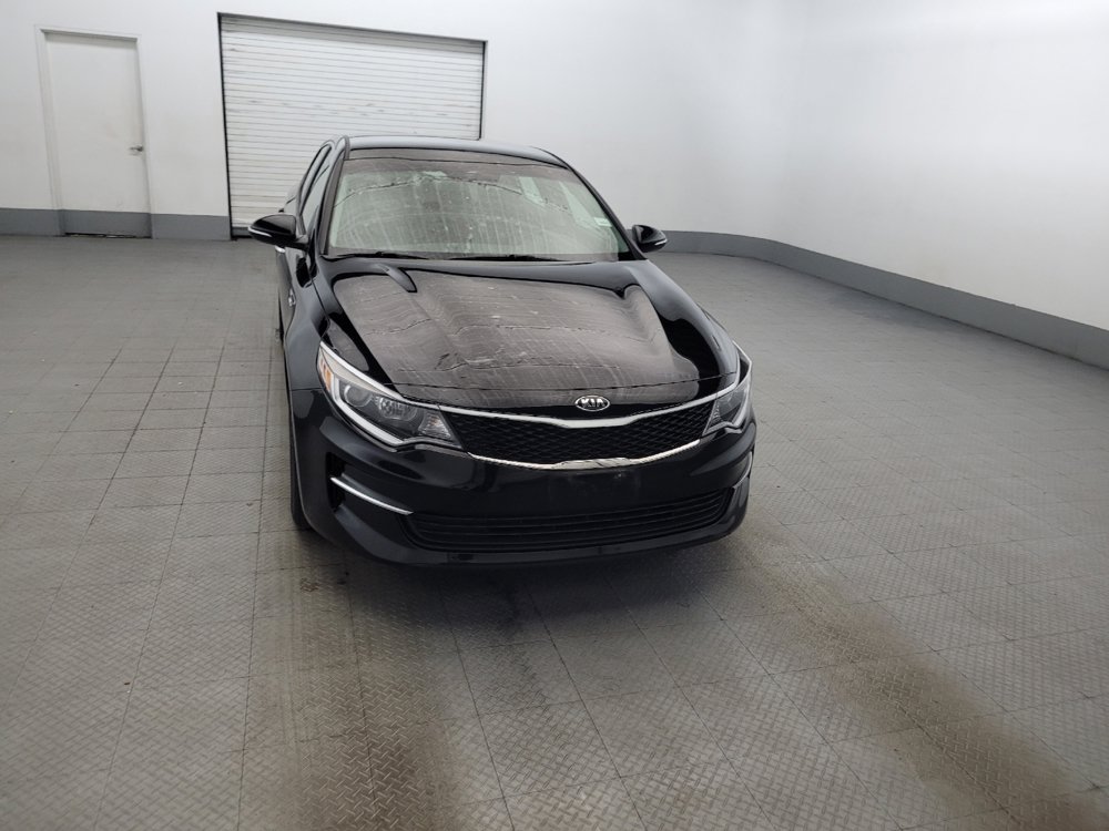 Used 2018 Kia Optima LX w/ 17" Alloy Wheels Package FWD image 14